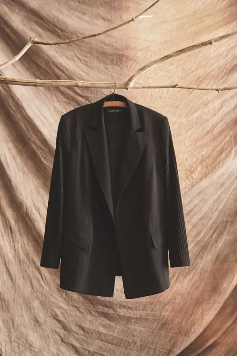 Elsewhere Fashion Valka Crepe Blazer-Black New